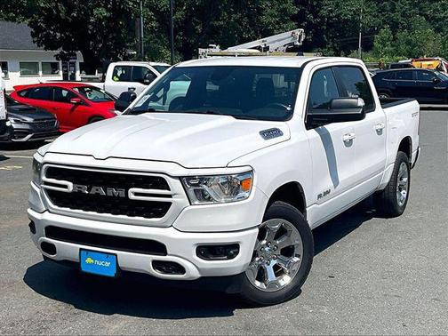 Bright White Clearcoat 2022 RAM 1500 Big Horn/Lone Star