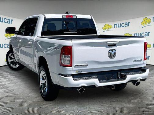 Bright White Clearcoat 2022 RAM 1500 Big Horn/Lone Star
