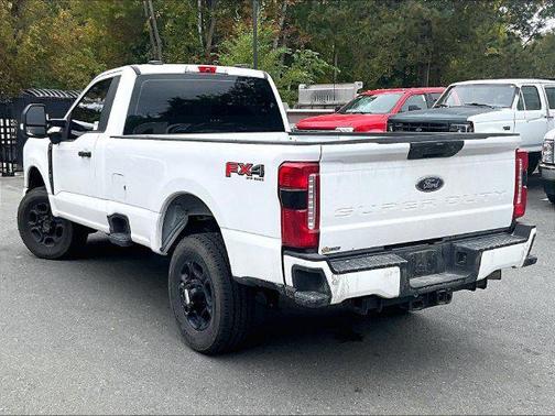Oxford White 2025 Ford F-350 XL