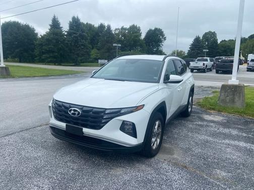 White Pearl 2024 Hyundai TUCSON SEL
