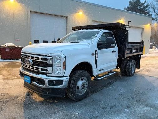 Oxford White 2026 Ford F-350 XL