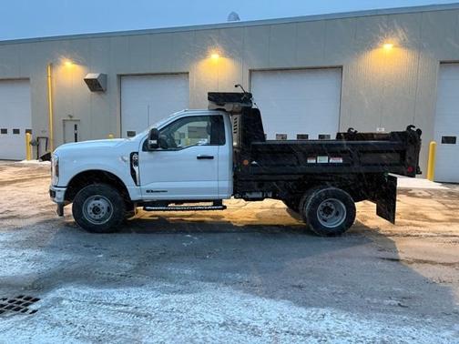Oxford White 2026 Ford F-350 XL