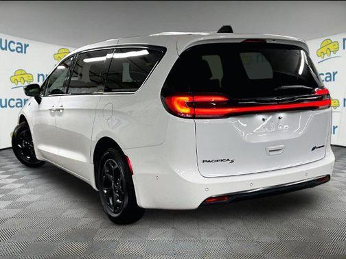Bright White Clearcoat 2024 Chrysler Pacifica Hybrid S Appearance Pkg