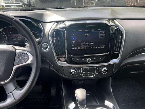 Mosaic Black Metallic 2023 Chevrolet Traverse LT Leather