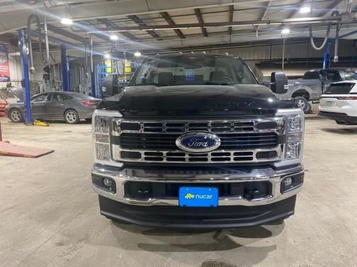 Agate Black Metallic 2026 Ford F-350 XL