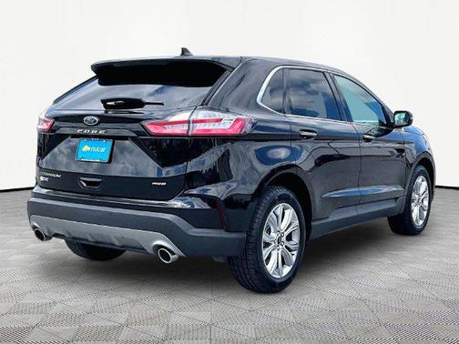 Black Metallic 2024 Ford Edge Titanium