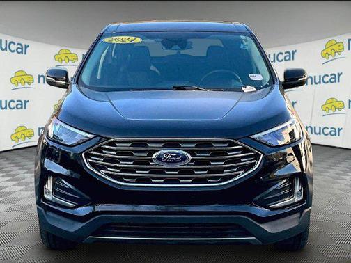 Black Metallic 2024 Ford Edge Titanium