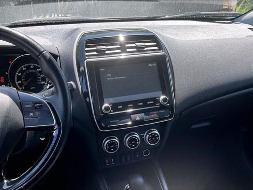 Silver 2024 Mitsubishi Outlander Sport 2.0 SE