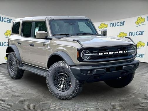 Marsh Gray 2026 Ford Bronco Outer Banks