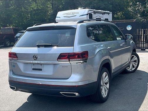 Pyrite Silver Metallic 2021 Volkswagen Atlas 3.6L V6 SE w/Technology