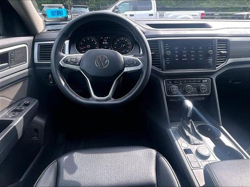 Pyrite Silver Metallic 2021 Volkswagen Atlas 3.6L V6 SE w/Technology