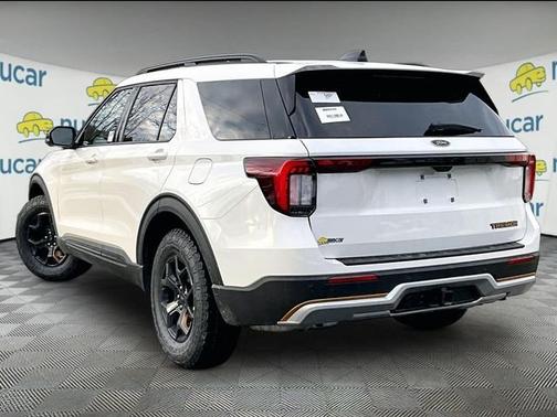 Star White Metallic Tri-Coat 2026 Ford Explorer Tremor