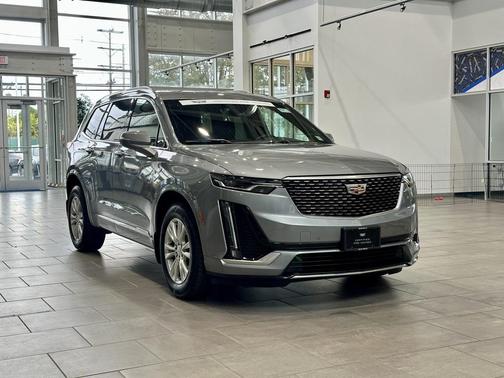 2023 Cadillac XT6 Luxury AWD
