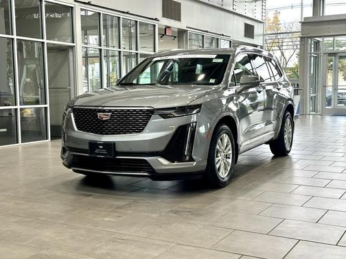 2023 Cadillac XT6 Luxury AWD