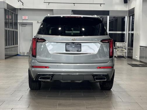 2023 Cadillac XT6 Luxury AWD