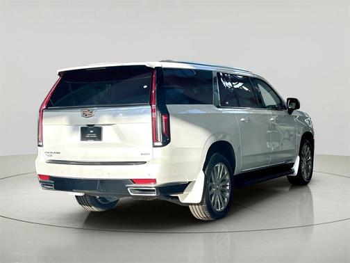 2022 Cadillac Escalade ESV Premium Luxury