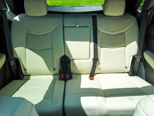 2025 Cadillac XT5 Sport