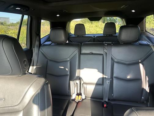 2023 Cadillac XT6 Luxury AWD