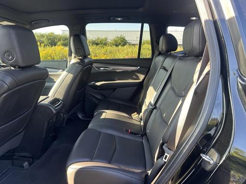 2023 Cadillac XT6 Luxury AWD
