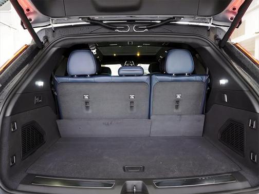 2025 Cadillac Escalade IQ Sport 2