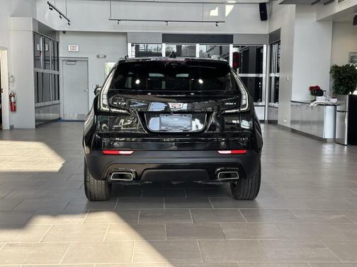 2022 Cadillac XT4 Sport