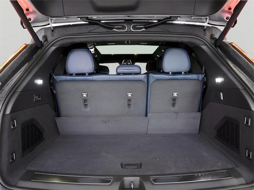 2025 Cadillac Escalade IQ Luxury 2