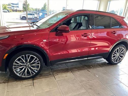 2025 Cadillac XT4 Sport