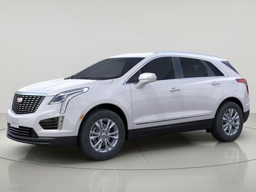 Crystal White Tricoat 2026 Cadillac XT5 Luxury