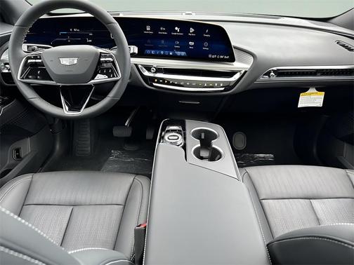 2025 Cadillac LYRIQ Sport
