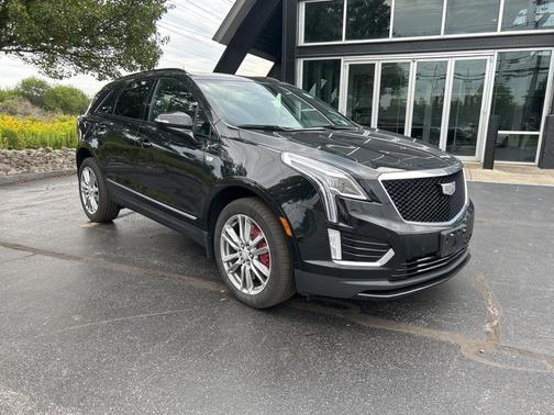2023 Cadillac XT5 Sport