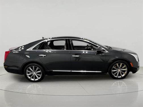 2013 Cadillac XTS Base