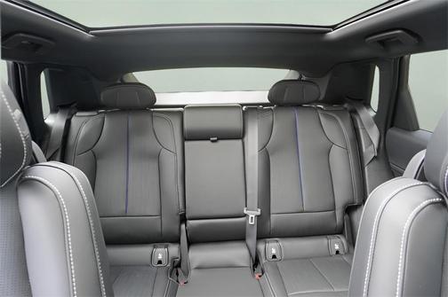2025 Cadillac LYRIQ Sport