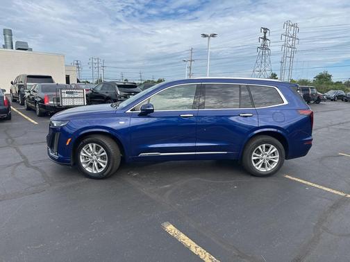 2023 Cadillac XT6 Luxury AWD