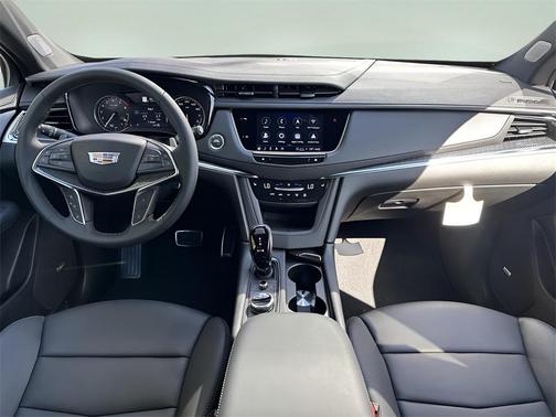 2025 Cadillac XT5 Sport