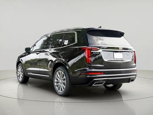 2025 Cadillac XT6 Premium Luxury FWD