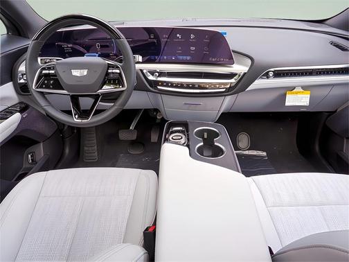 2025 Cadillac LYRIQ Sport