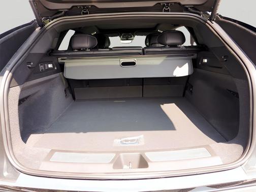 2026 Cadillac LYRIQ V