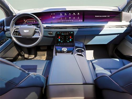 2025 Cadillac Escalade IQ Luxury 2
