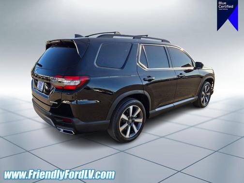 2023 Honda Pilot Touring 8-Passenger