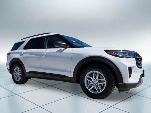 STAR WHITE MET TRI-COAT 2026 Ford Explorer Active