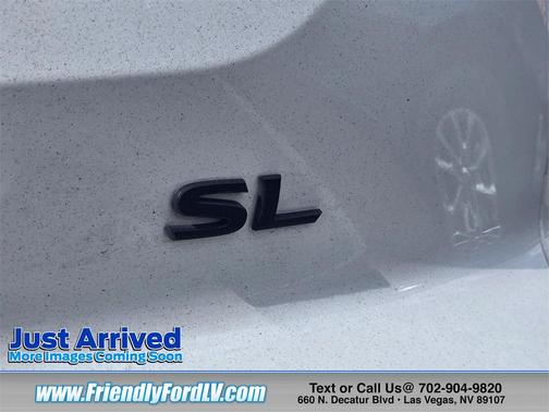 2022 Nissan Pathfinder SL 2WD