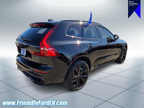 2024 Volvo XC60 Recharge Plug-In Hybrid T8 Ultimate Black Edition