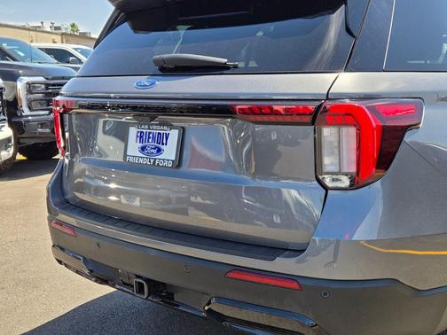 CARBONIZED GRAY METALLIC 2026 Ford Explorer ST-Line