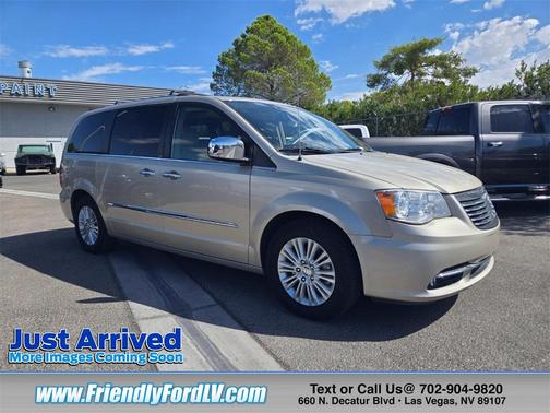 2013 Chrysler Town & Country Limited