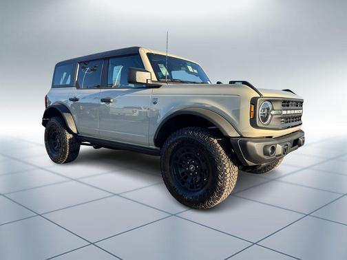 DESERT SAND 2026 Ford Bronco Big Bend