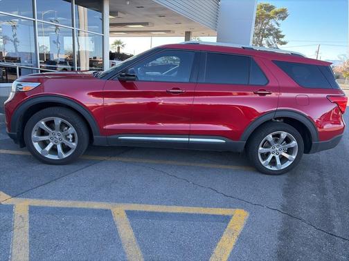 2020 Ford Explorer Platinum