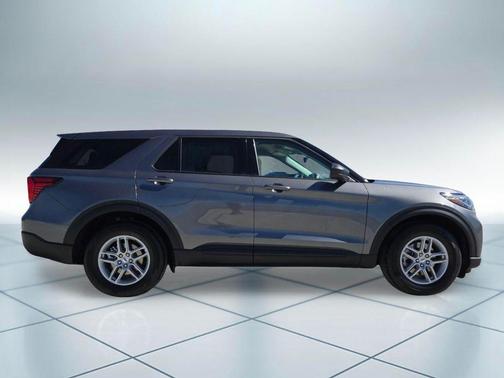 CARBONIZED GRAY METALLIC 2026 Ford Explorer Active