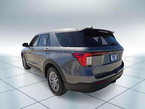 CARBONIZED GRAY METALLIC 2026 Ford Explorer Active