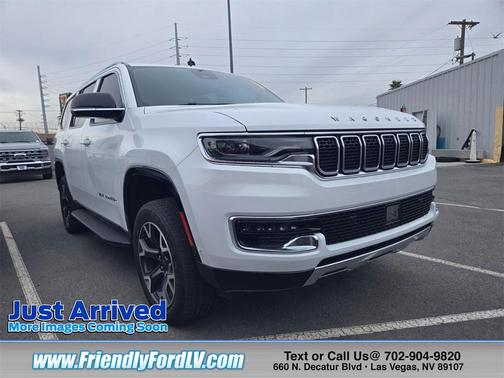 Bright White Clearcoat 2024 Jeep Wagoneer Series III 4x4 SUV