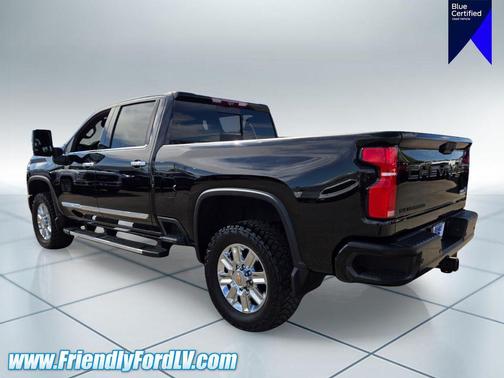Black 2024 Chevrolet Silverado 2500 High Country